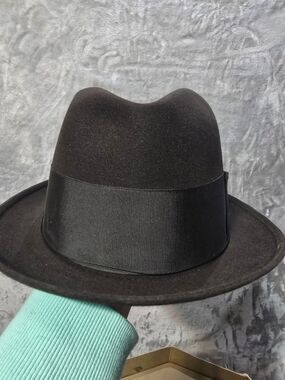 Vintage Knox New York Black Fedora Hat Ribbon w/Feather Orig Box No Top